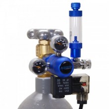 Gas regulator with a electrovalve